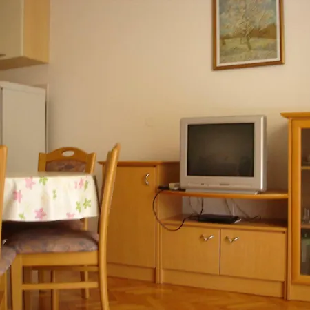 Jadranka Apartment Olib