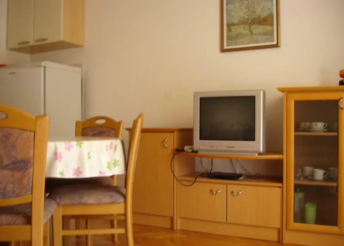 Jadranka Apartman Olib